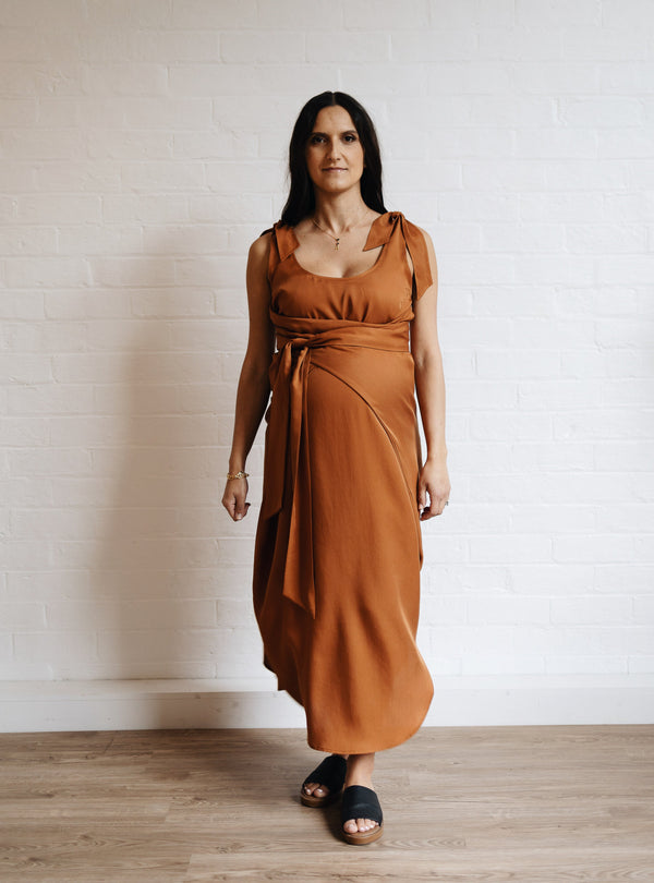 Wrap maternity dress rust